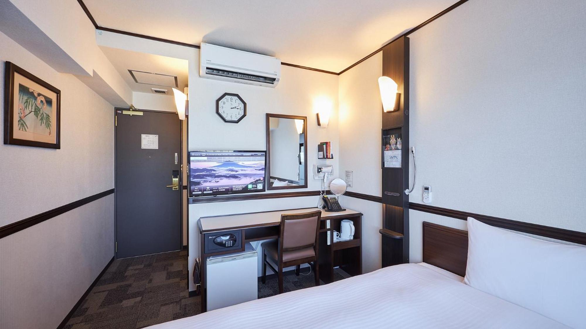 Toyoko Inn Tokyo Otemachi Exterior photo